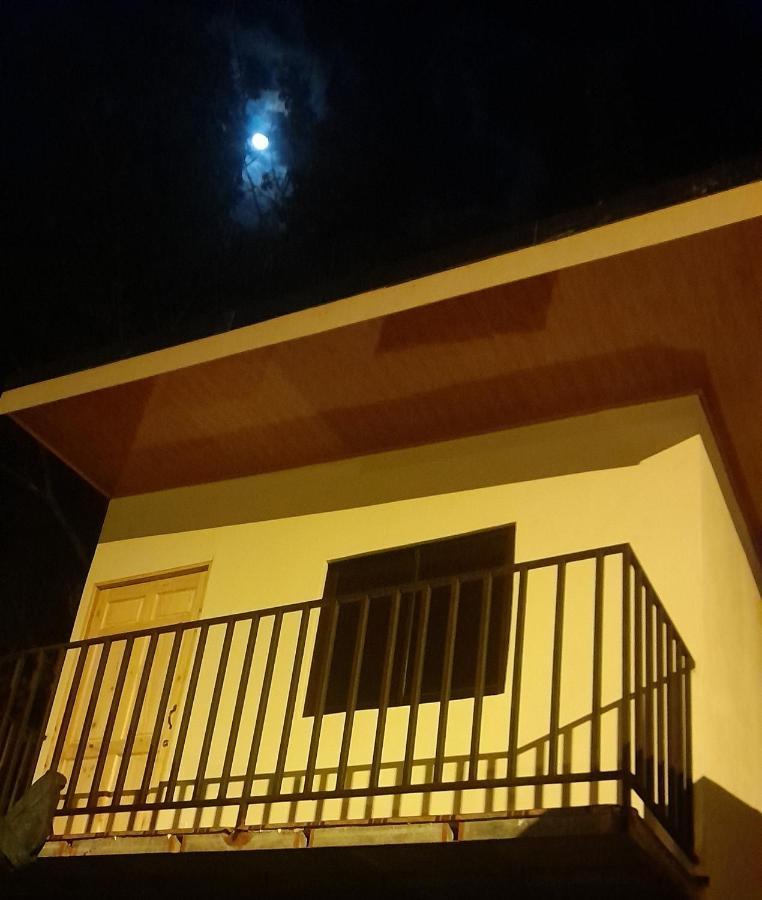 Cabinas Playa Agujas Apartment Quebrada Ganado Exterior photo